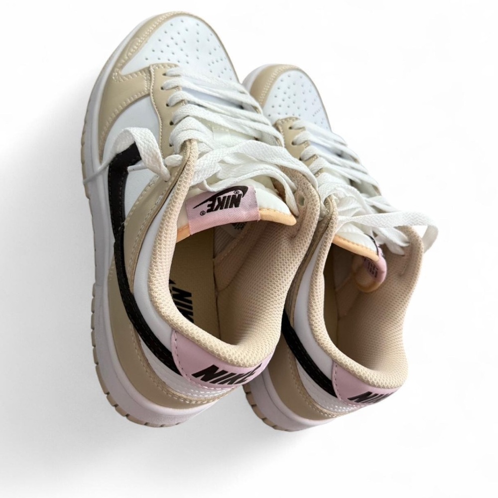 Womans Neopolitan Dunks